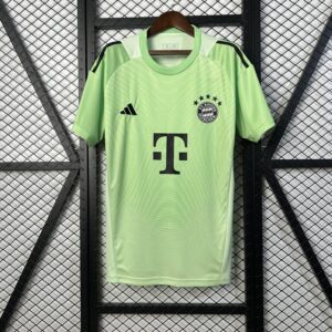 BAYERN MUNICH - 25/26 - Goalkeeper (Green)